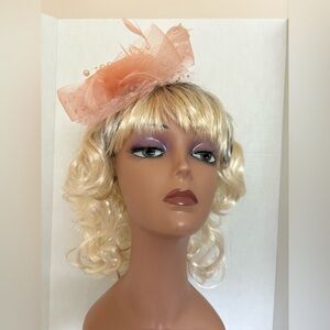 VTG 1940’s 1950’s Retro Style Peach Pink Pillbox Fascinator Hat Tulle Pearls OS
